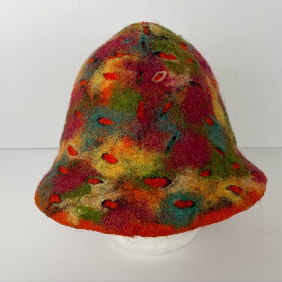 Handmade Felted Wool Hat - Picture 3 of 5